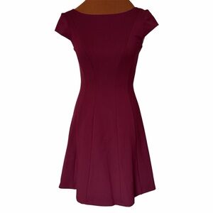 NORA GARDNER Dress with Bow Accent Size 00